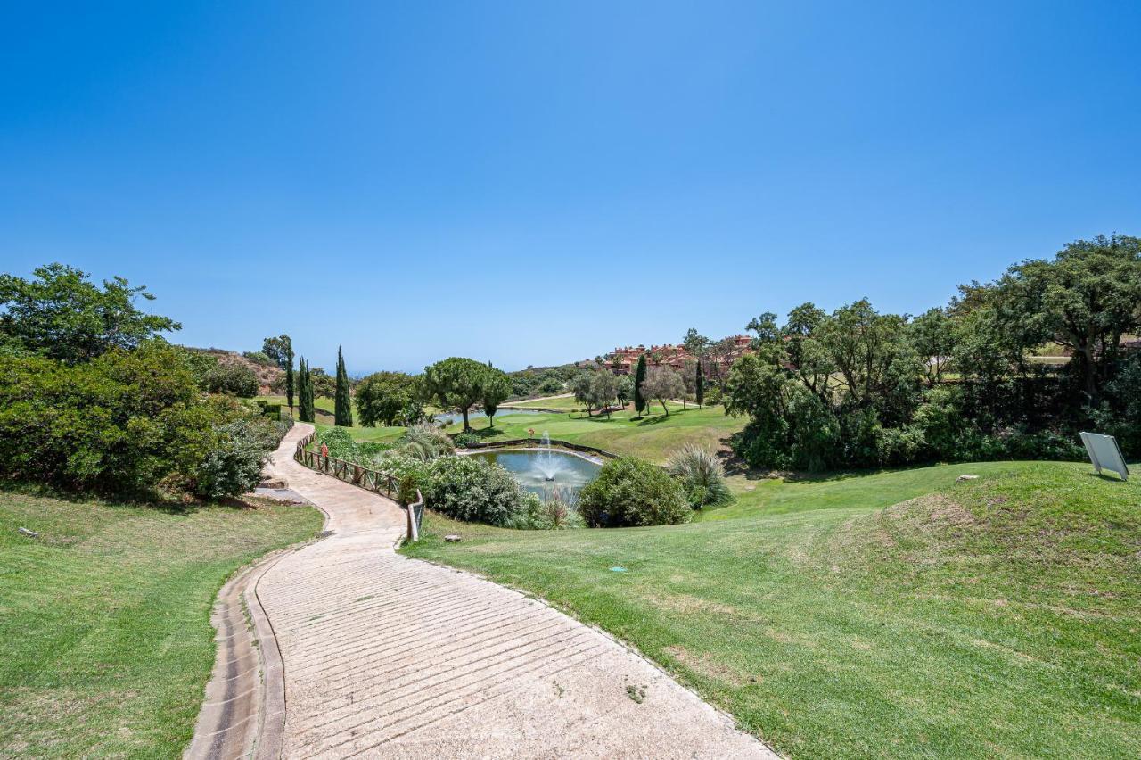 Garten Appartment In La Floresta - La Mairena Ojen Bagian luar foto