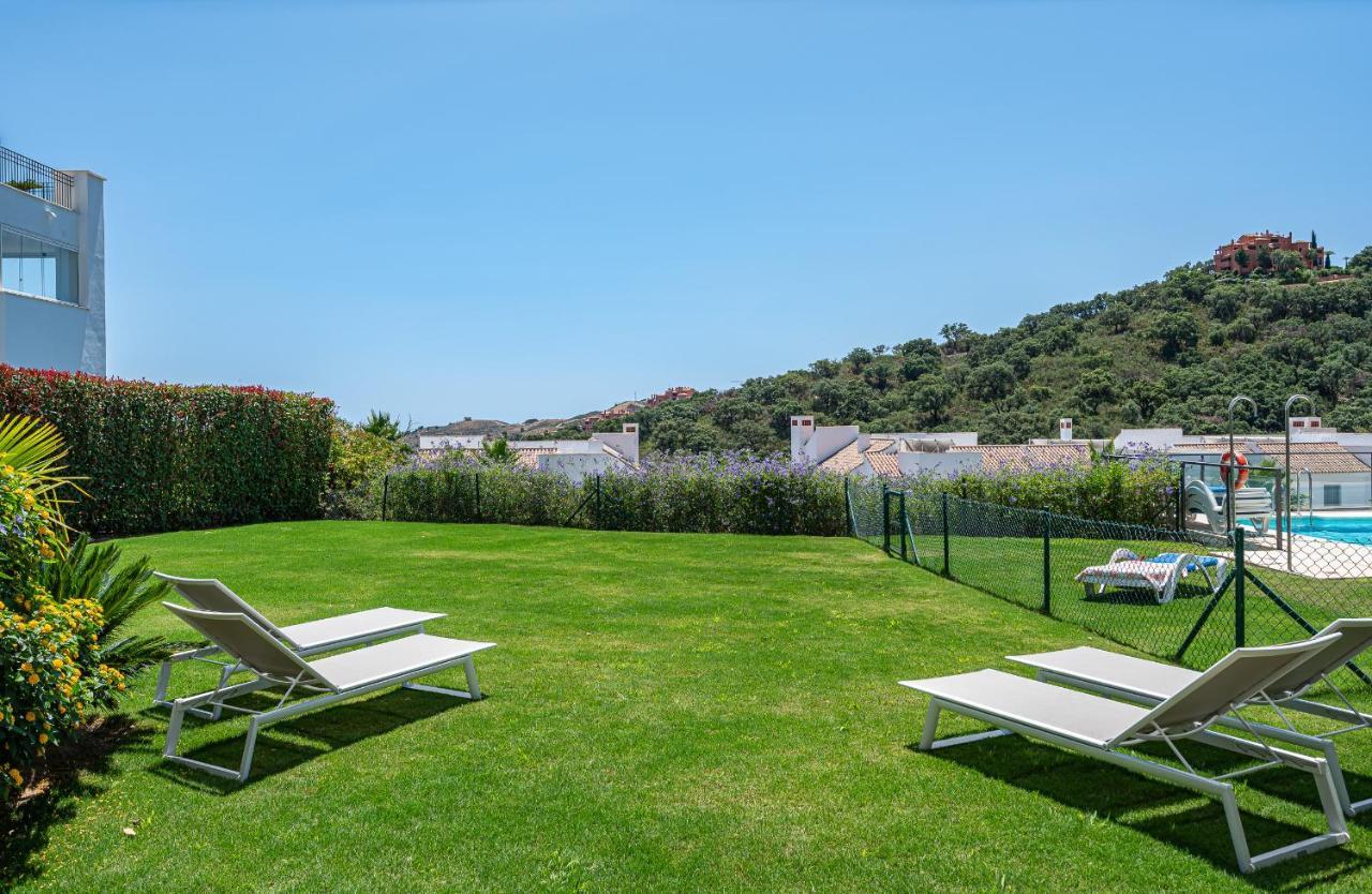Garten Appartment In La Floresta - La Mairena Ojen Bagian luar foto